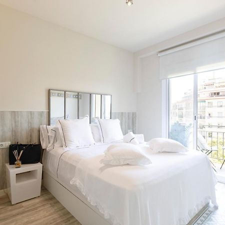 Chic Gran Via Apartment Barcelona Ngoại thất bức ảnh