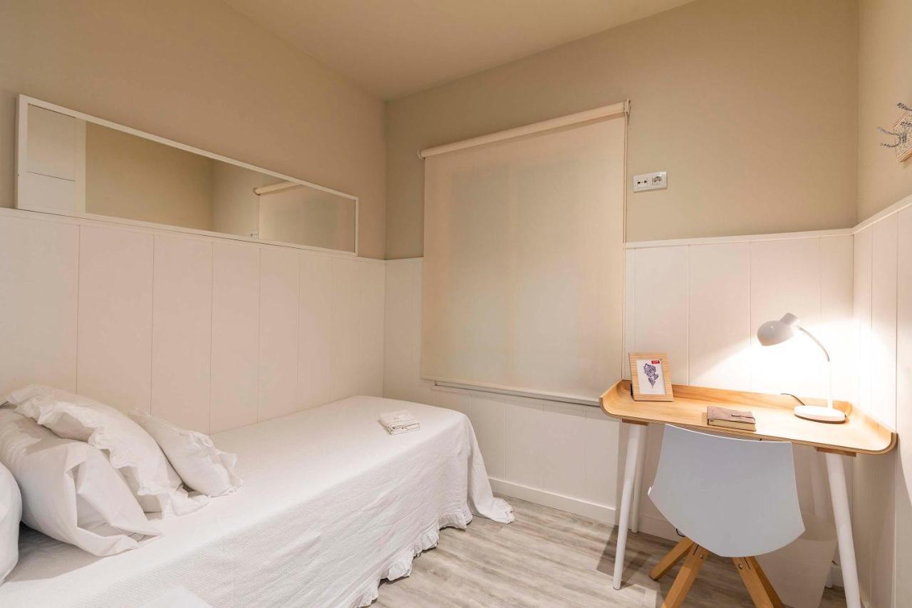 Chic Gran Via Apartment Barcelona Ngoại thất bức ảnh