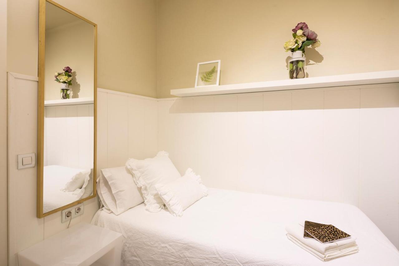 Chic Gran Via Apartment Barcelona Ngoại thất bức ảnh
