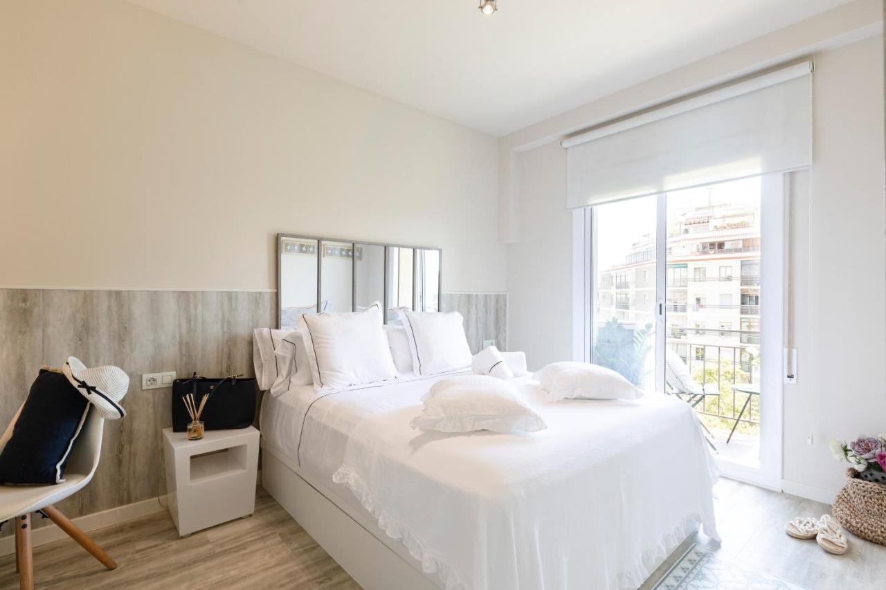 Chic Gran Via Apartment Barcelona Ngoại thất bức ảnh